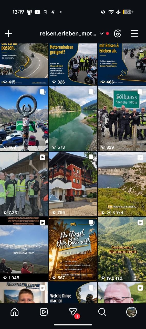 Social-Media-Feed mit Kurzvideo-Content als Vergleich für YouTube Shorts und Instagram Reels